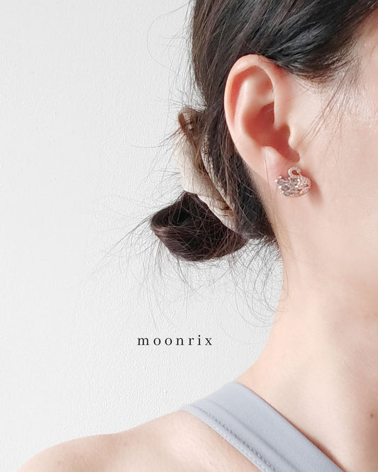 Odette Swan Zirconia Stud Earring