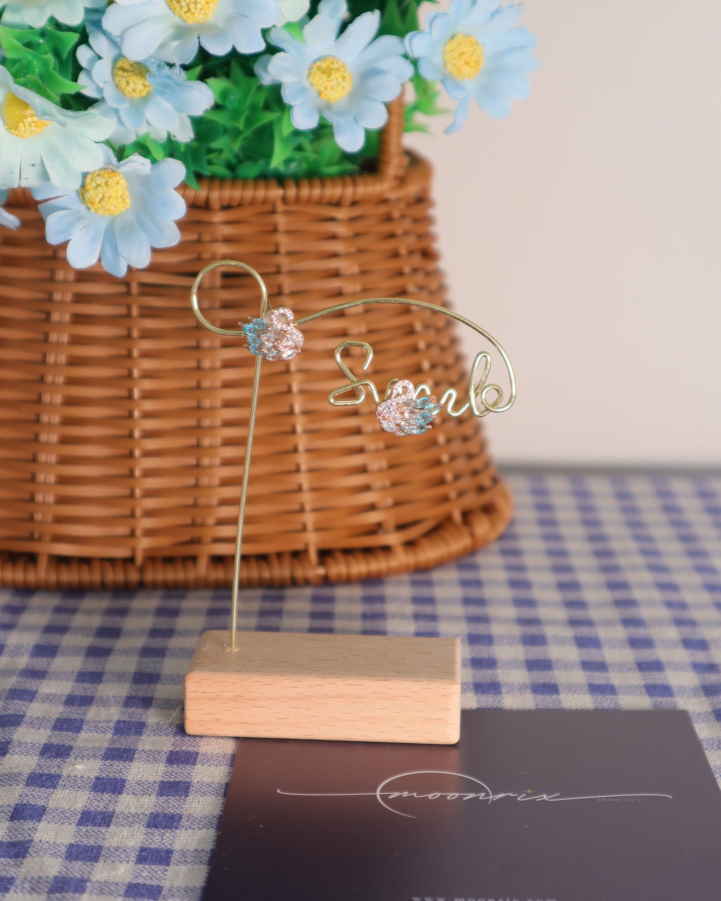 Odette Swan Zirconia Stud Earring